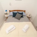 Indi Apartament