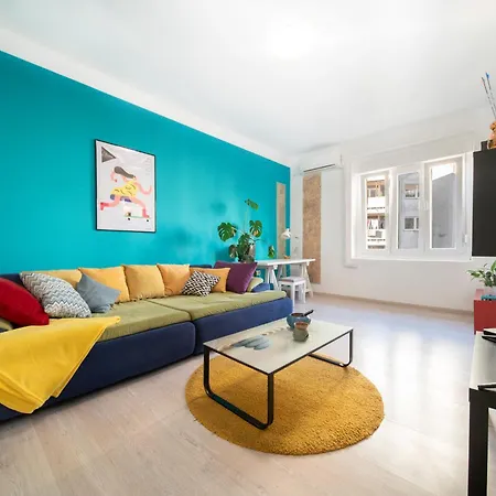 Indi Apartment *